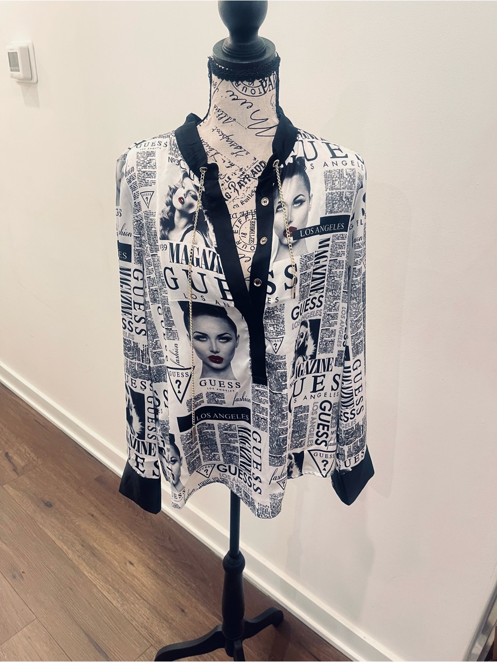 GUESS Black & White Logo-Print Button-Up Blouse size S